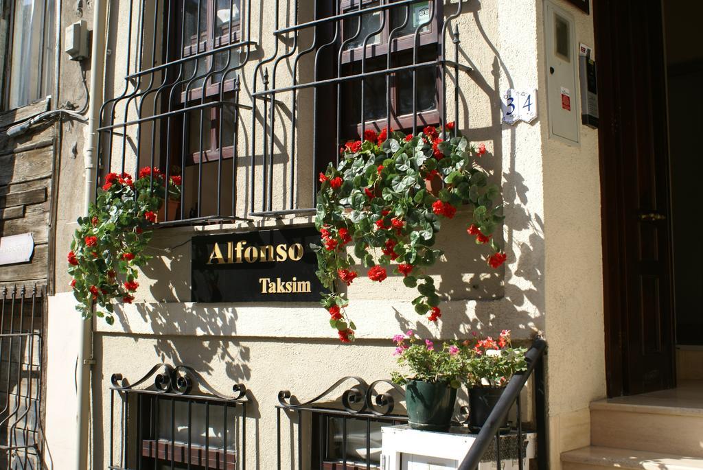 Alfonso Hotel Taksim - Istanbul — Photos 1